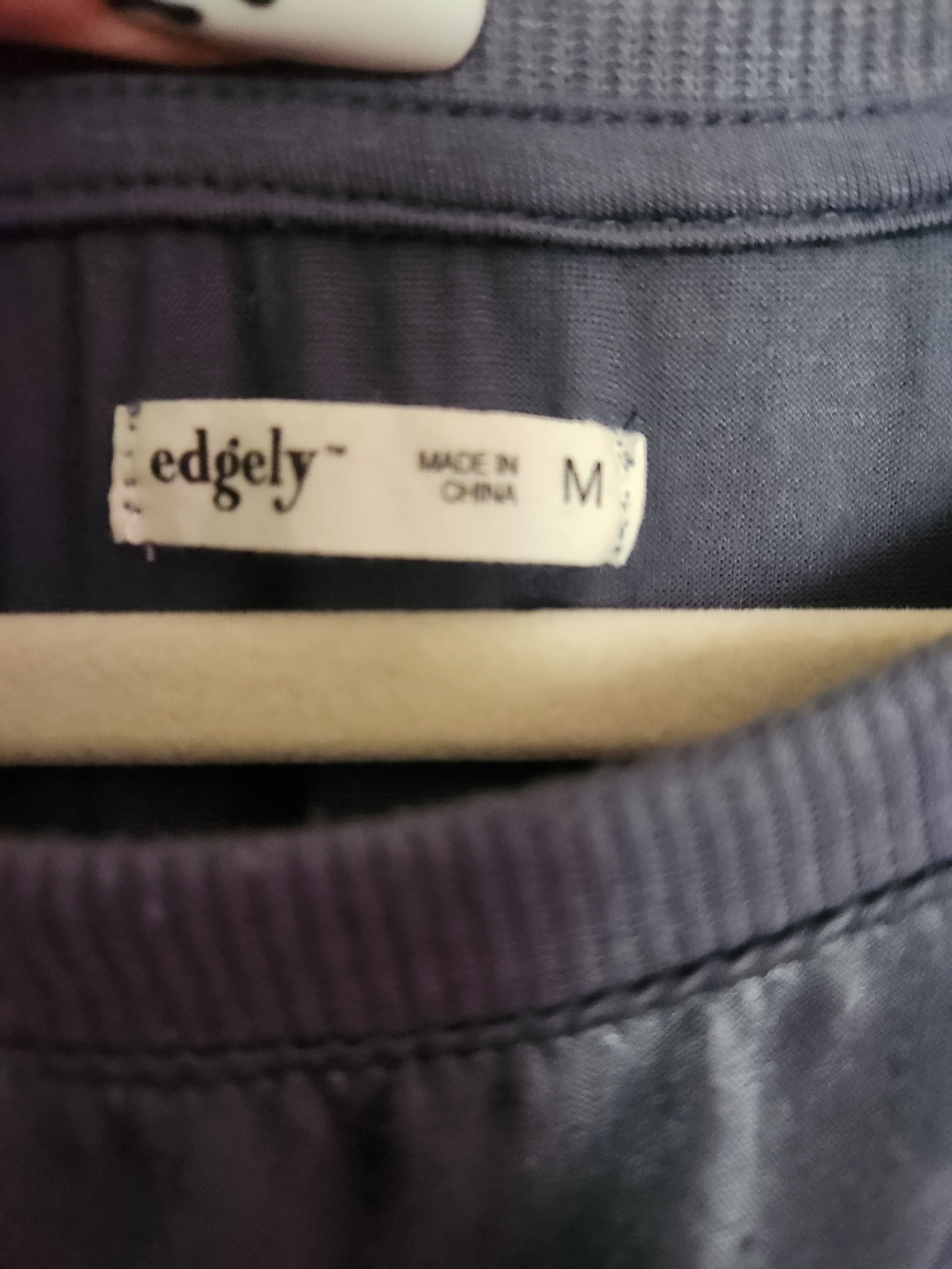 edge Washed Navy Short-Sleeve Scoop Neck Tee - Picture 2 of 4